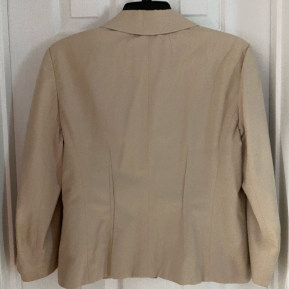 Ann Taylor Lightweight Blazer Size 8